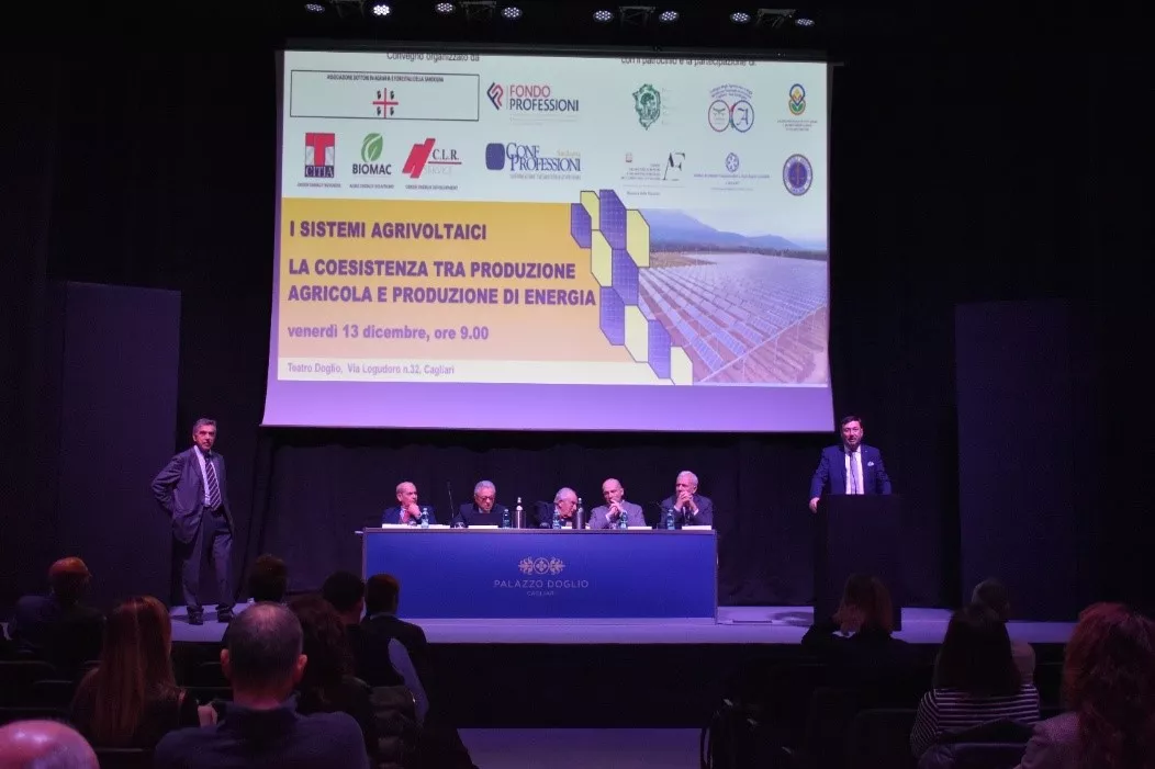 I sistemi agrivoltaici: la coesistenza tra produzione agricola e produzione di energia